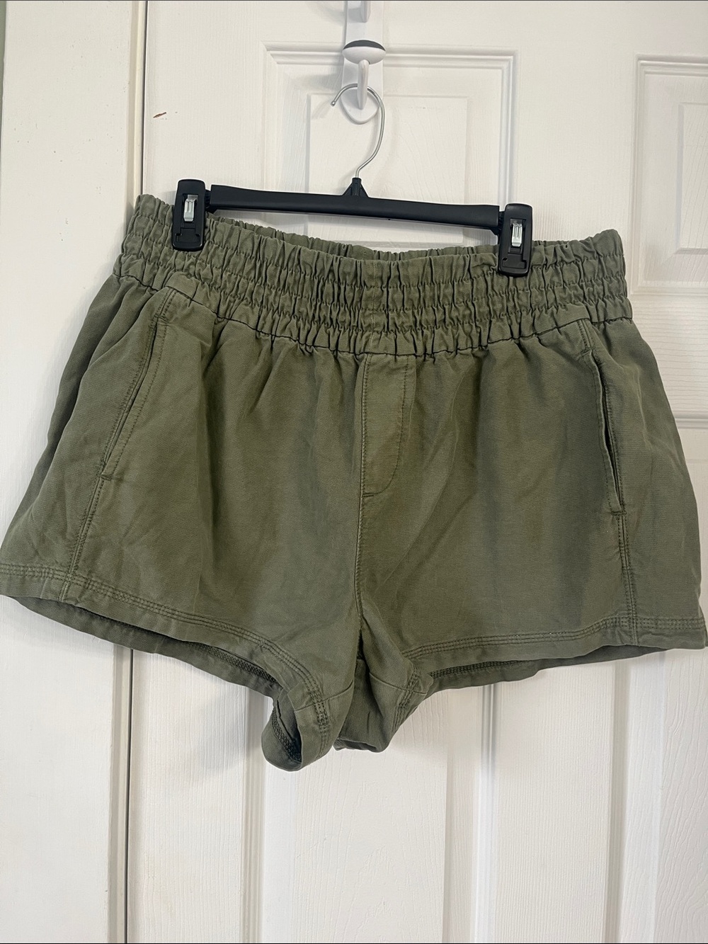 AERIE Olive Green Elastic-Waist short